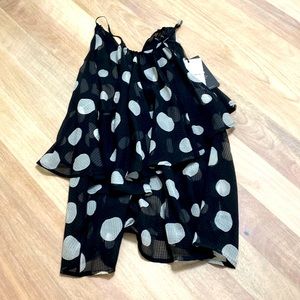 NWT ✨ Polka dot top